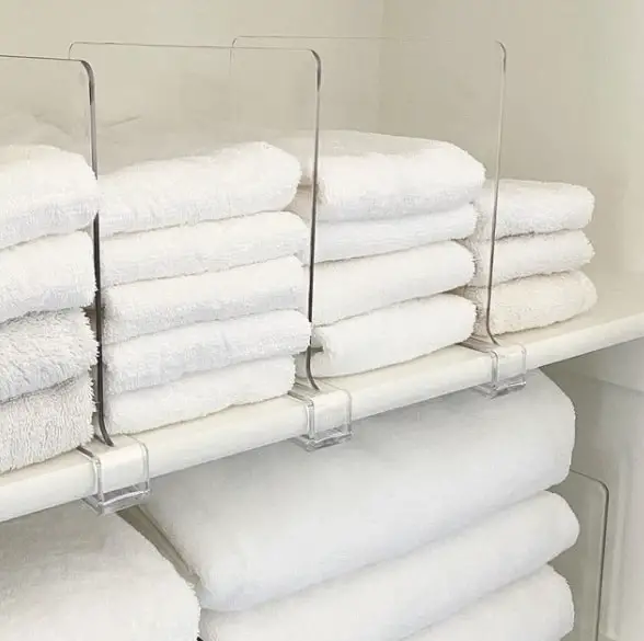 Acrylic Towel Storage Ideas