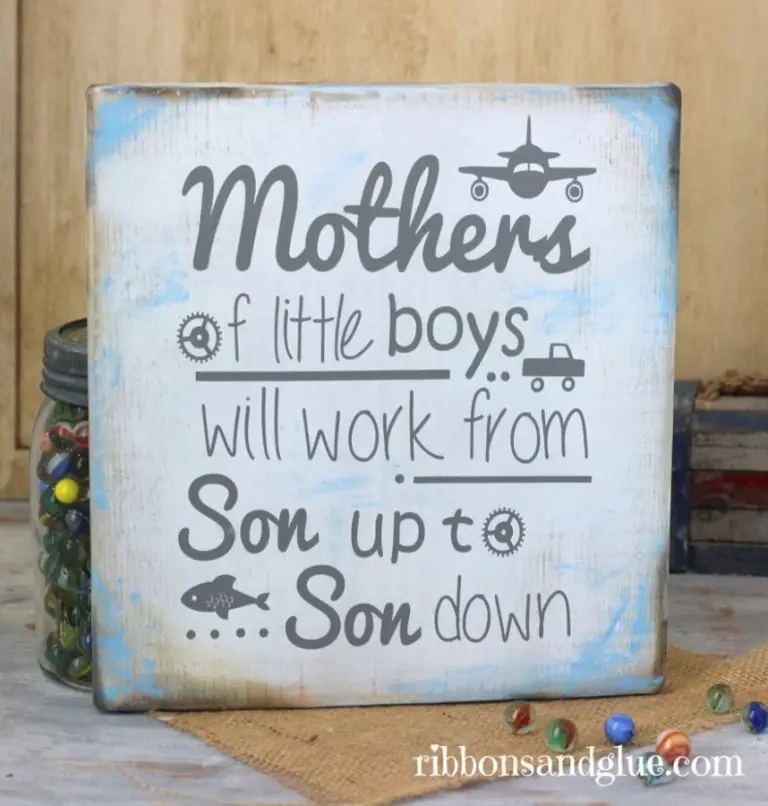 Artistic Mothers Day Signs