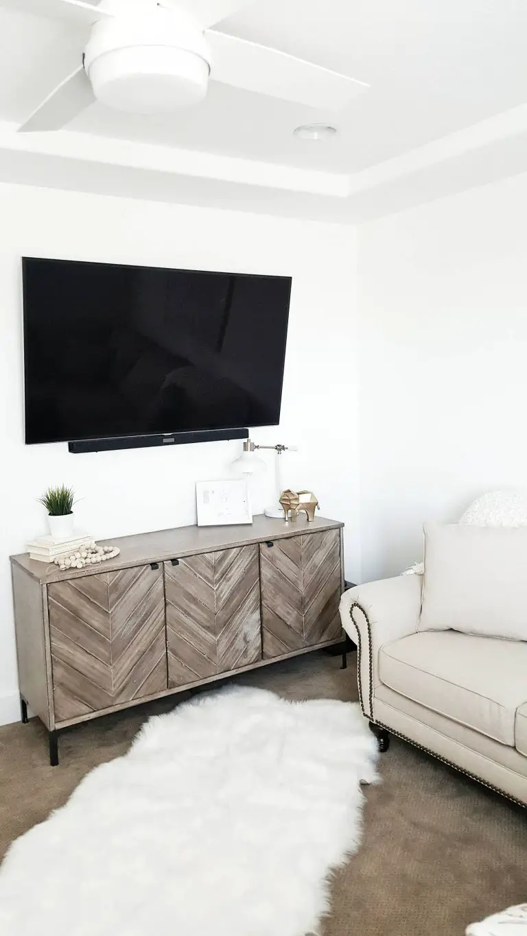 Patterned Pallet TV Stand