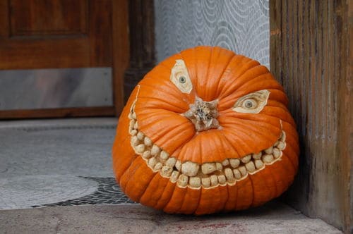 Creepy Smile Carving Pumpkin 