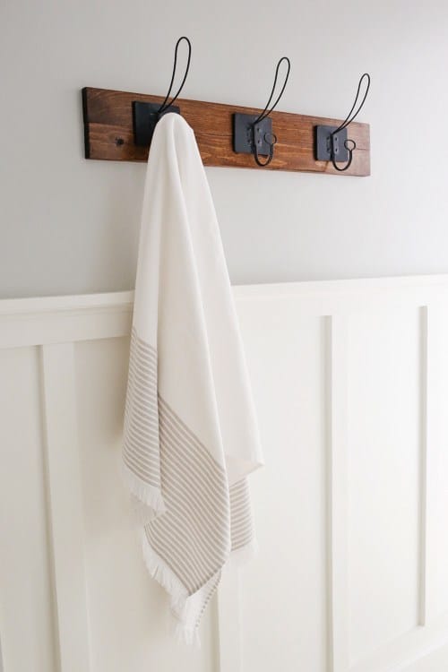 DIY Classic Towel Rack