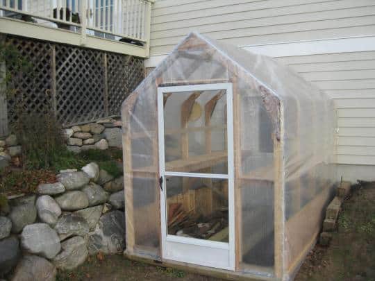DIY Easy Greenhouse