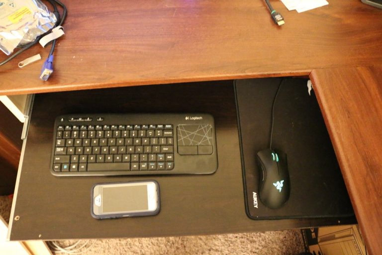 DIY Keyboard and Mouse Tray