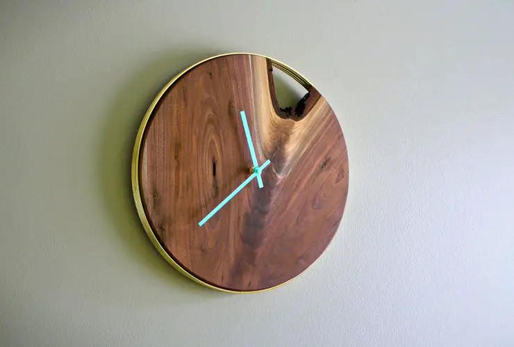 DIY Modern Wooden Wall Clock