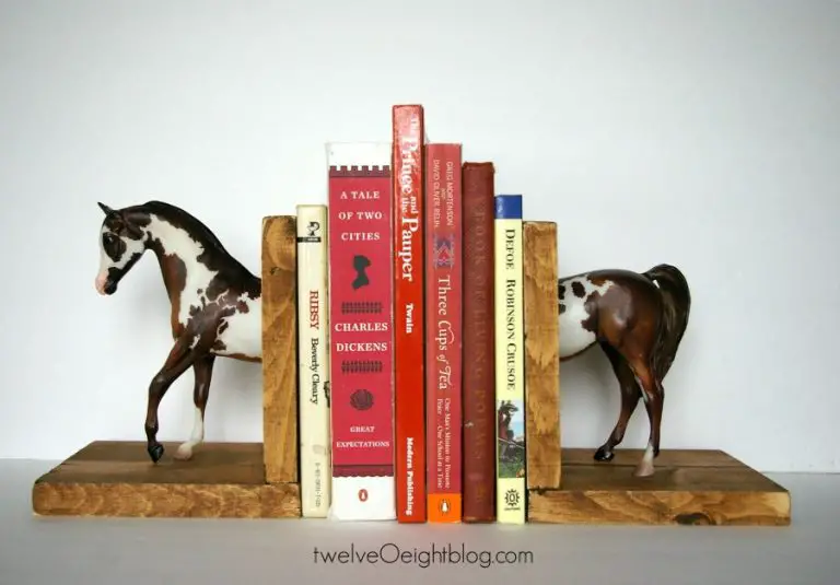 DIY Spotted Horse Bookends