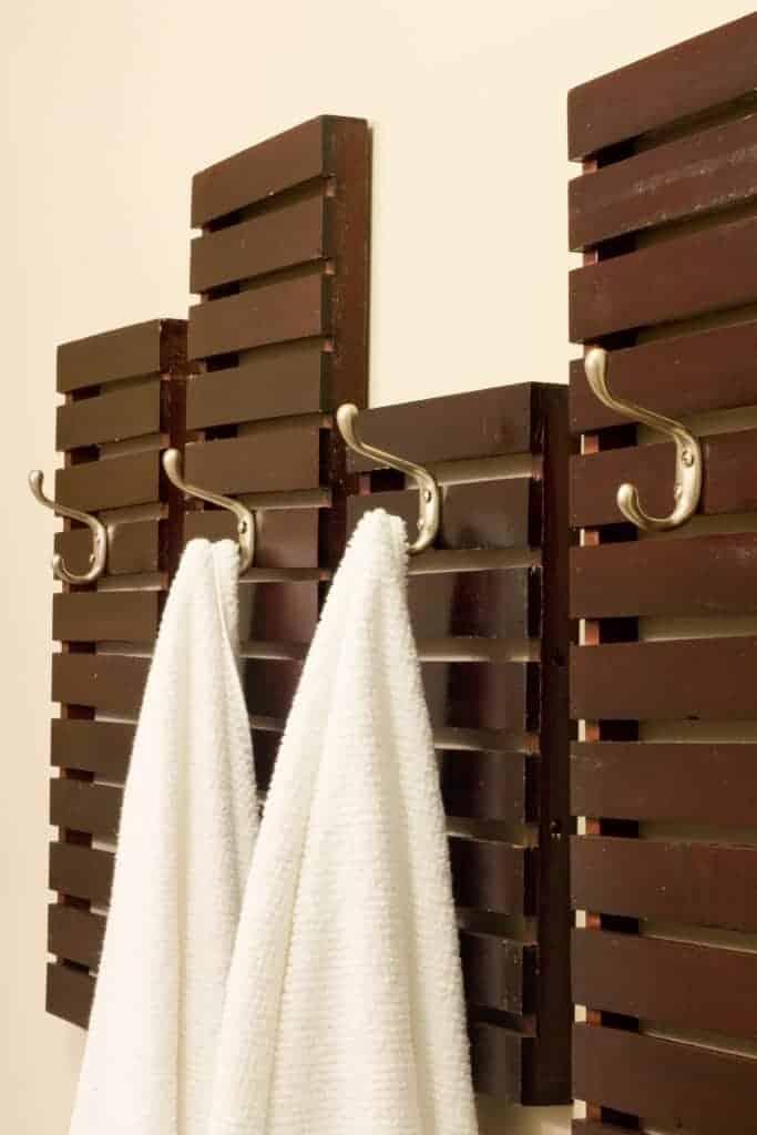 DIY Wooden Towel Rack