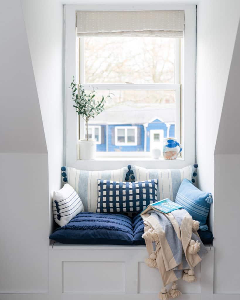 Limited Space Scandinavian Reading Nooks