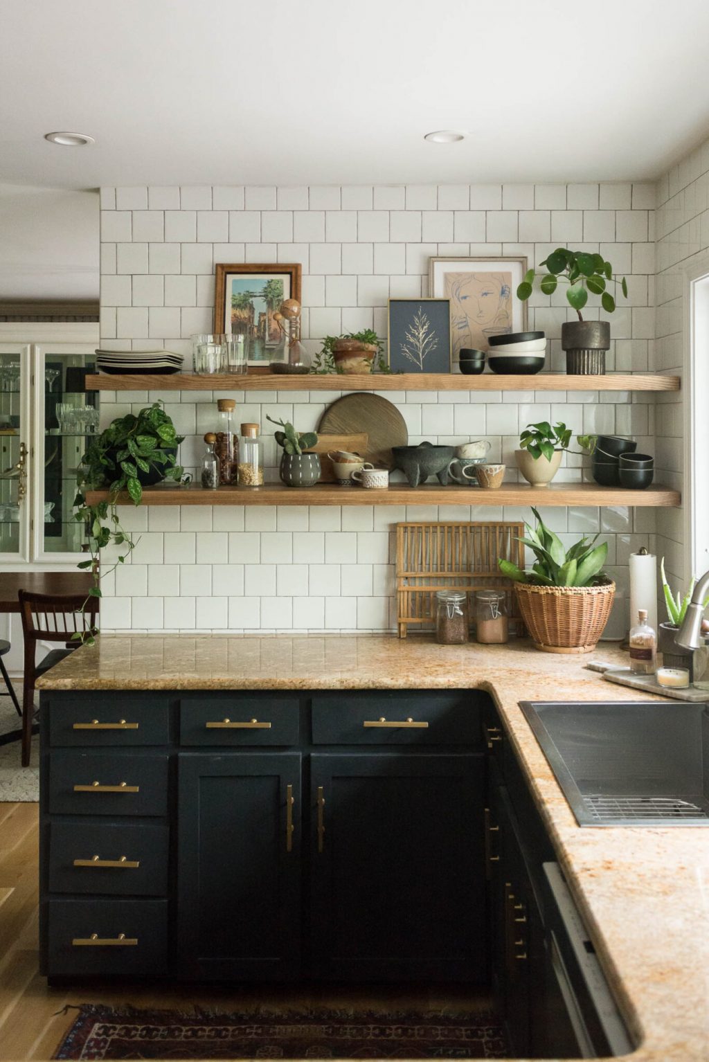 30+ Creative Open Kitchen Shelving Ideas That is Practical