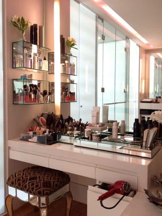 30 Brilliant Diy Makeup Storage Ideas, Makeup Vanity And Storage