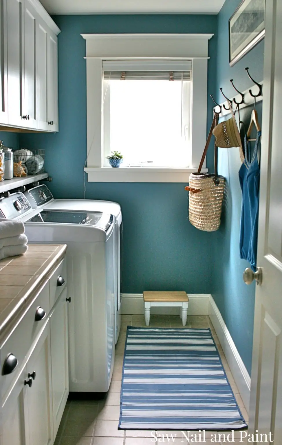 35+ Alluring Laundry Room Paint Colors That Boost Your Mood