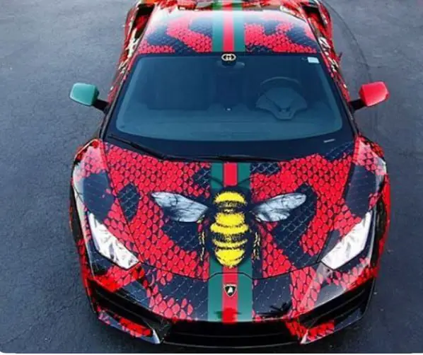 Car Wrapping Design: Bee