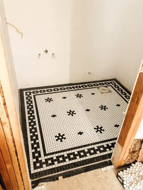 Penny Tile Pattern Floor