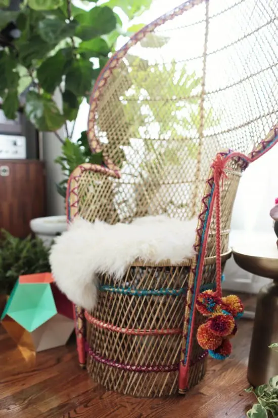 Pompom Peacock Chair