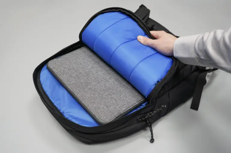 Laptop compartment or padded sleeve