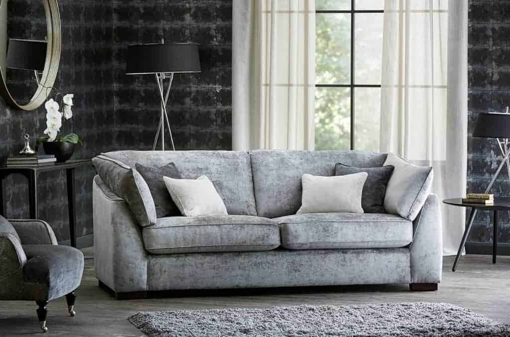 22 Adaptable And Balanced Pillow Ideas For A Gray Couch   Shades Of Grays Pillow Ideas For A Gray Couch 