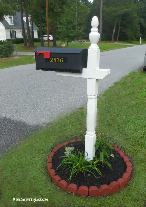 Simple Mailbox Landscaping Ideas
