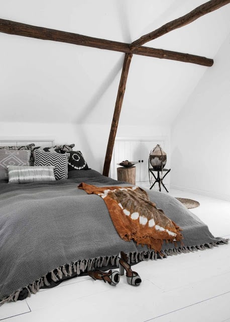 Simple Rustic Attic Bedroom Ideas