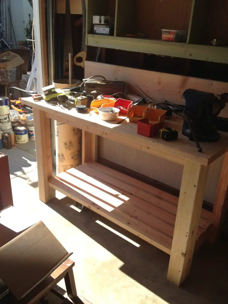 Simple Sturdy Workbench