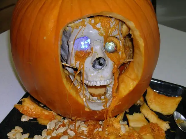 Spooky Carving Pumpkin Ideas