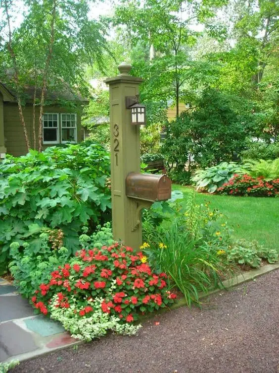 Traditional Mailbox Landscaping Ideas