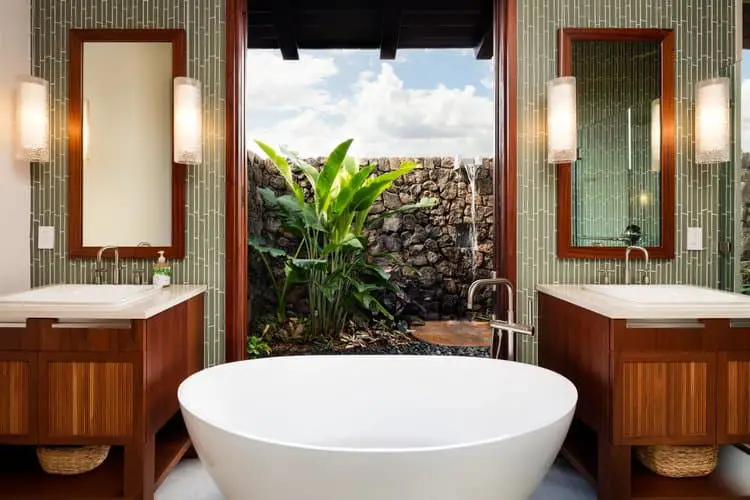 Tropical Bathroom Style
