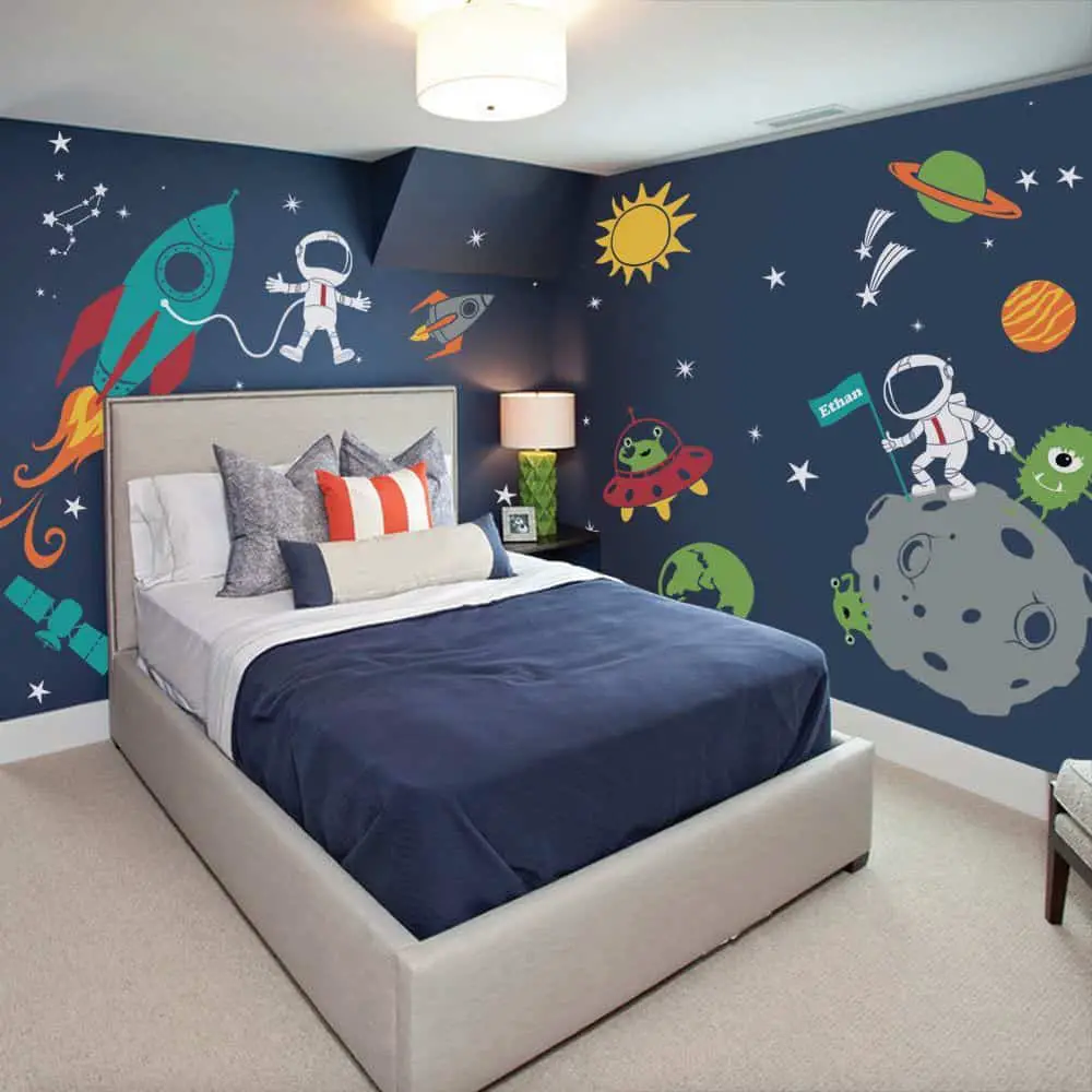 Space Bedding and wall stickers