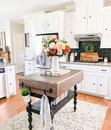White Rustic Kitchen Cabinet With Granite Countertops