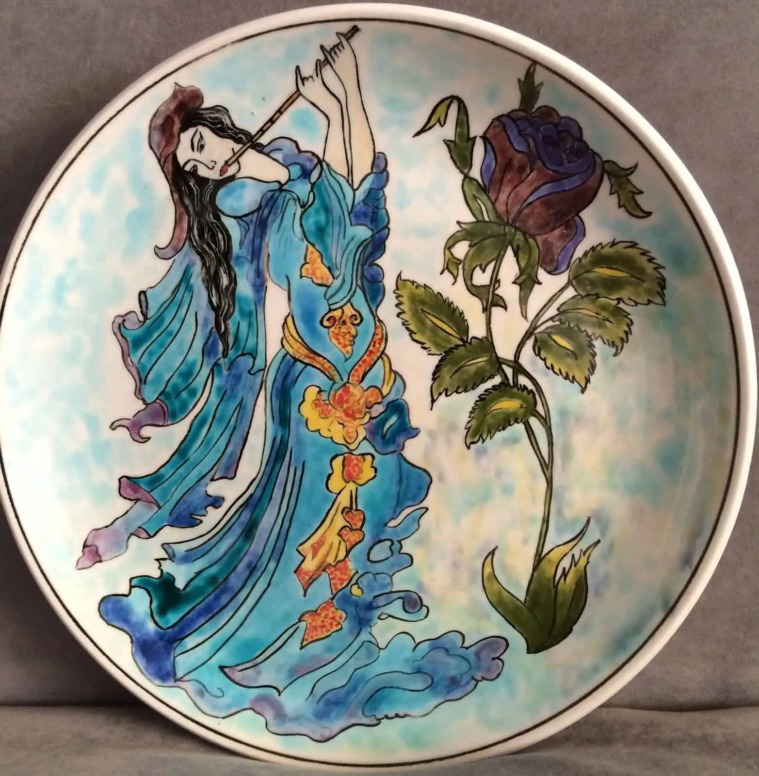 Cinderella With Flute Plate Design
